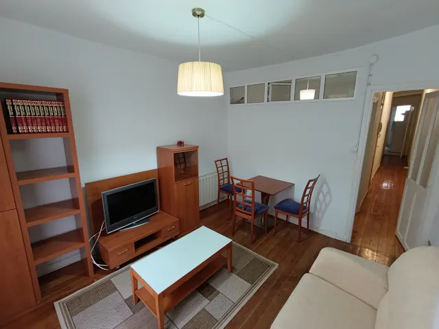 1-Bedroom Apartment in Calle San Lorenzo, Burgos (1557341) room image 2