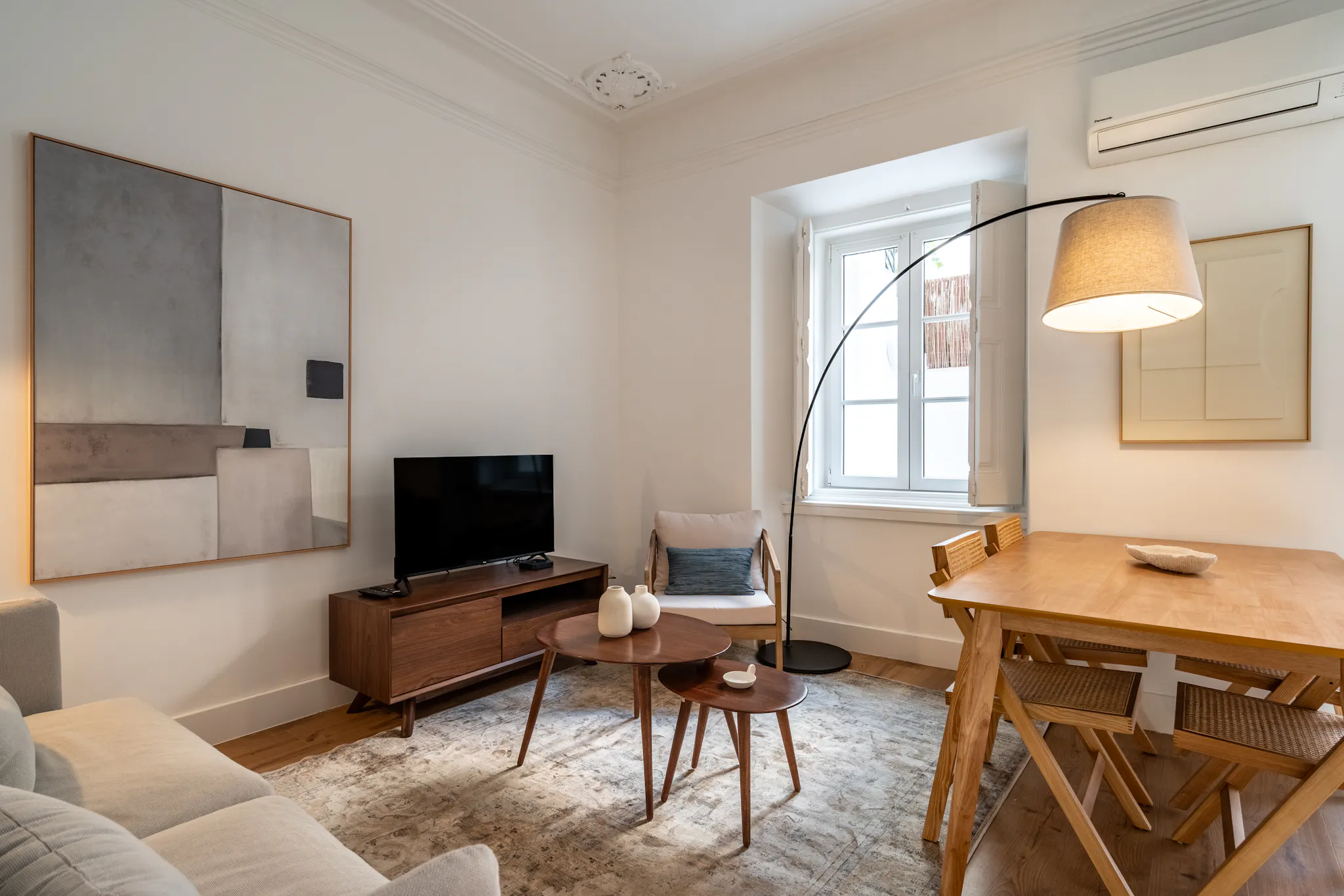Rua das Trinas, Lisbon preview