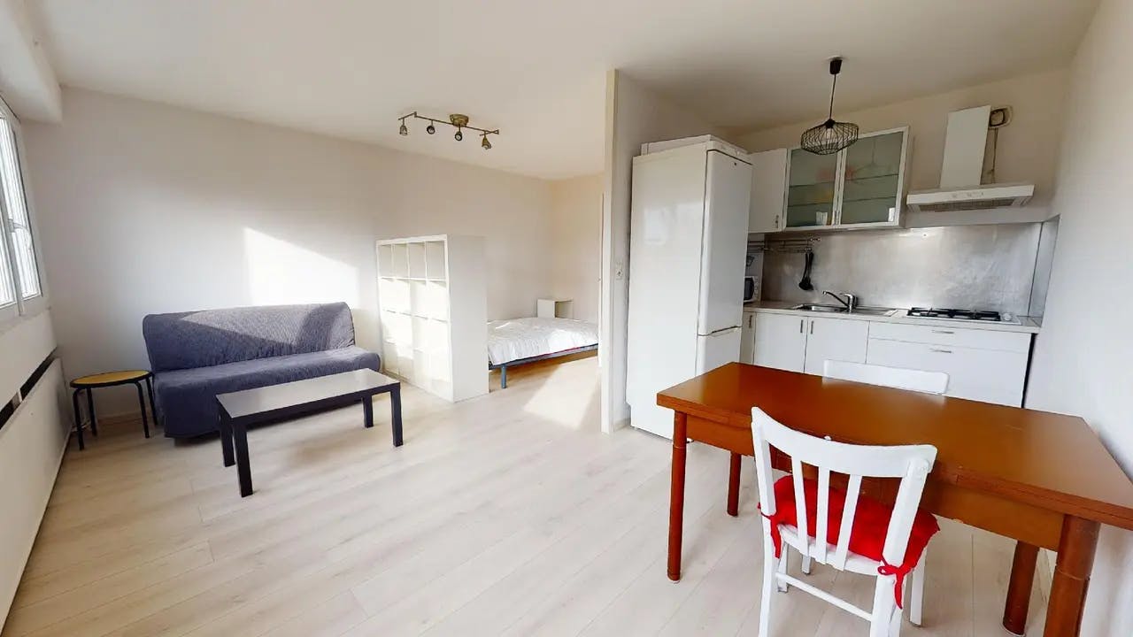 Студия сдается в аренду за 532 € в месяц в Fontaine-lès-Dijon, Rue du Docteur Majnoni d'Intignano