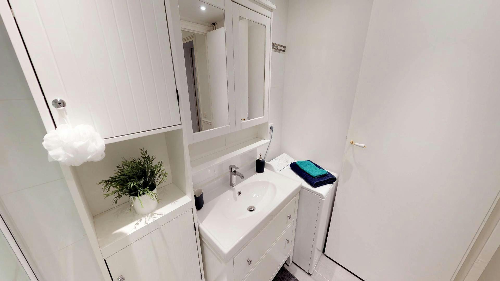 Single room Paris, 1 bed, 14m² — photo 9