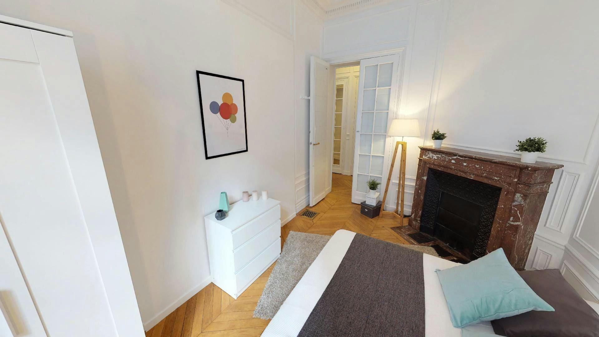 Single room Paris, 1 bed, 14m² — photo 6