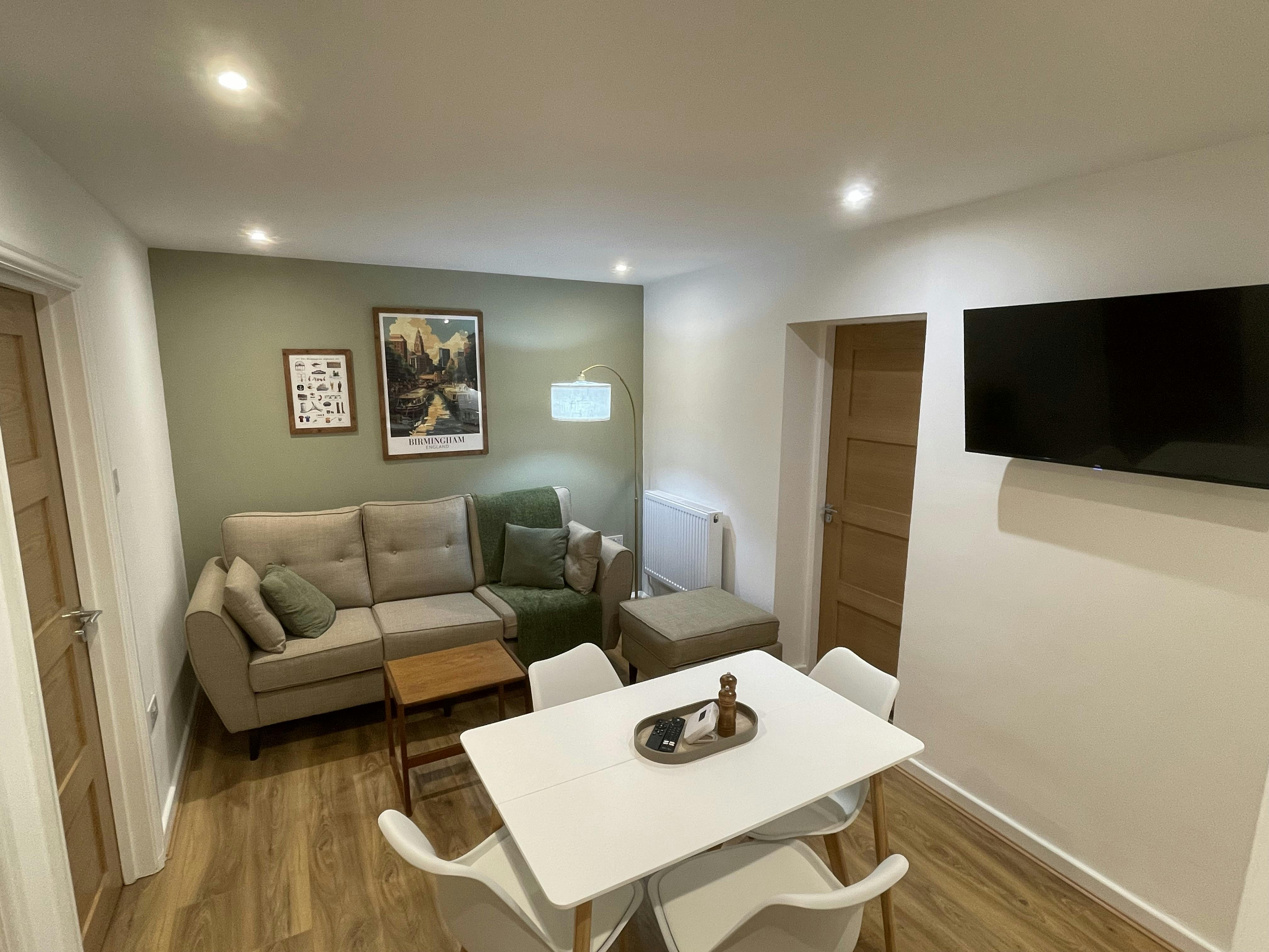 Mieszkanie do wynajęcia za 1830 GBP miesięcznie w mieście Birmingham, Gillott Road