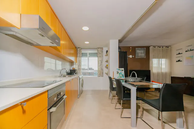 3-Bedroom Apartment in Calle Paco Pierra, Valencia (1557874) room image 1