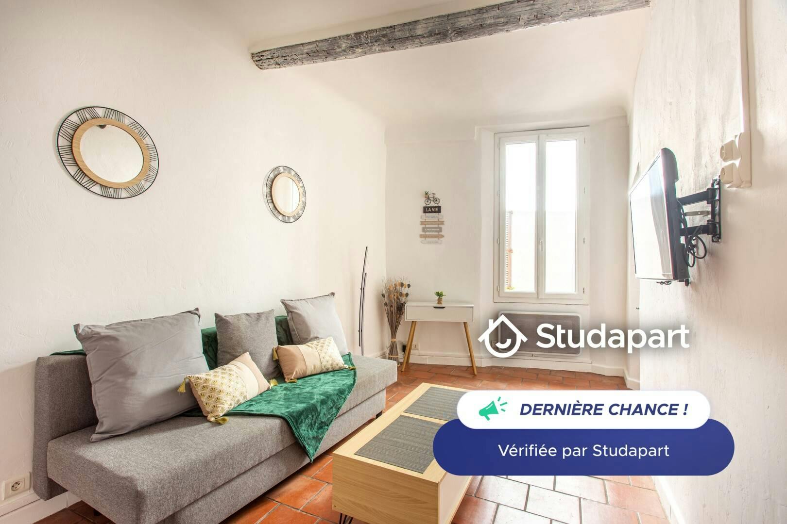 Apartament de închiriat pentru 785 EUR pe lună în Antibes, Rue des Revennes