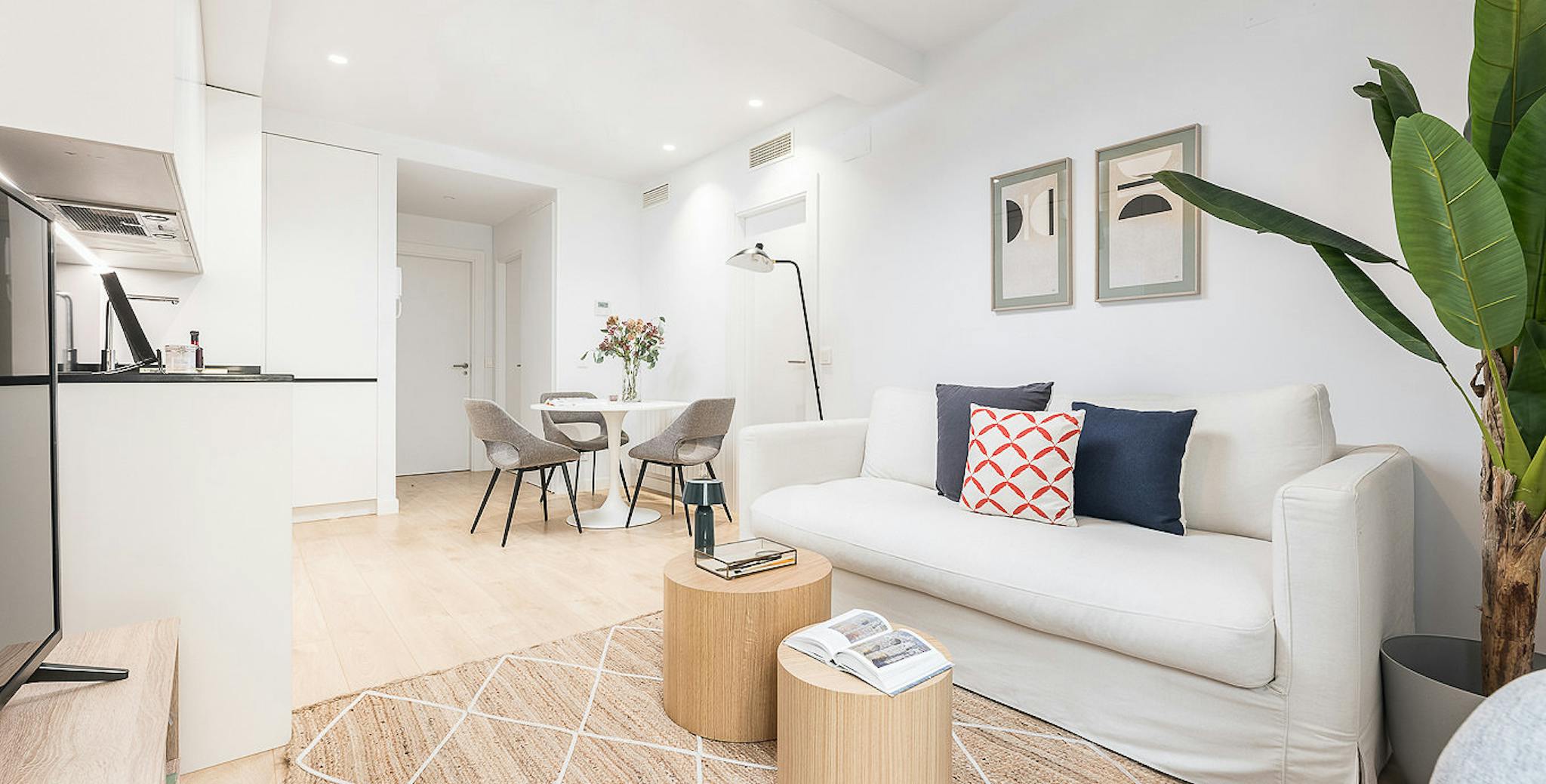 Calle de San Carlos, Madrid preview