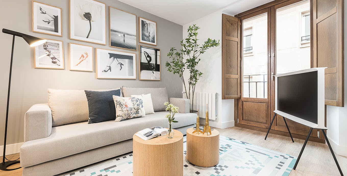 Apartment for rent for €2,651 per month in Madrid, Calle de Santa Ana