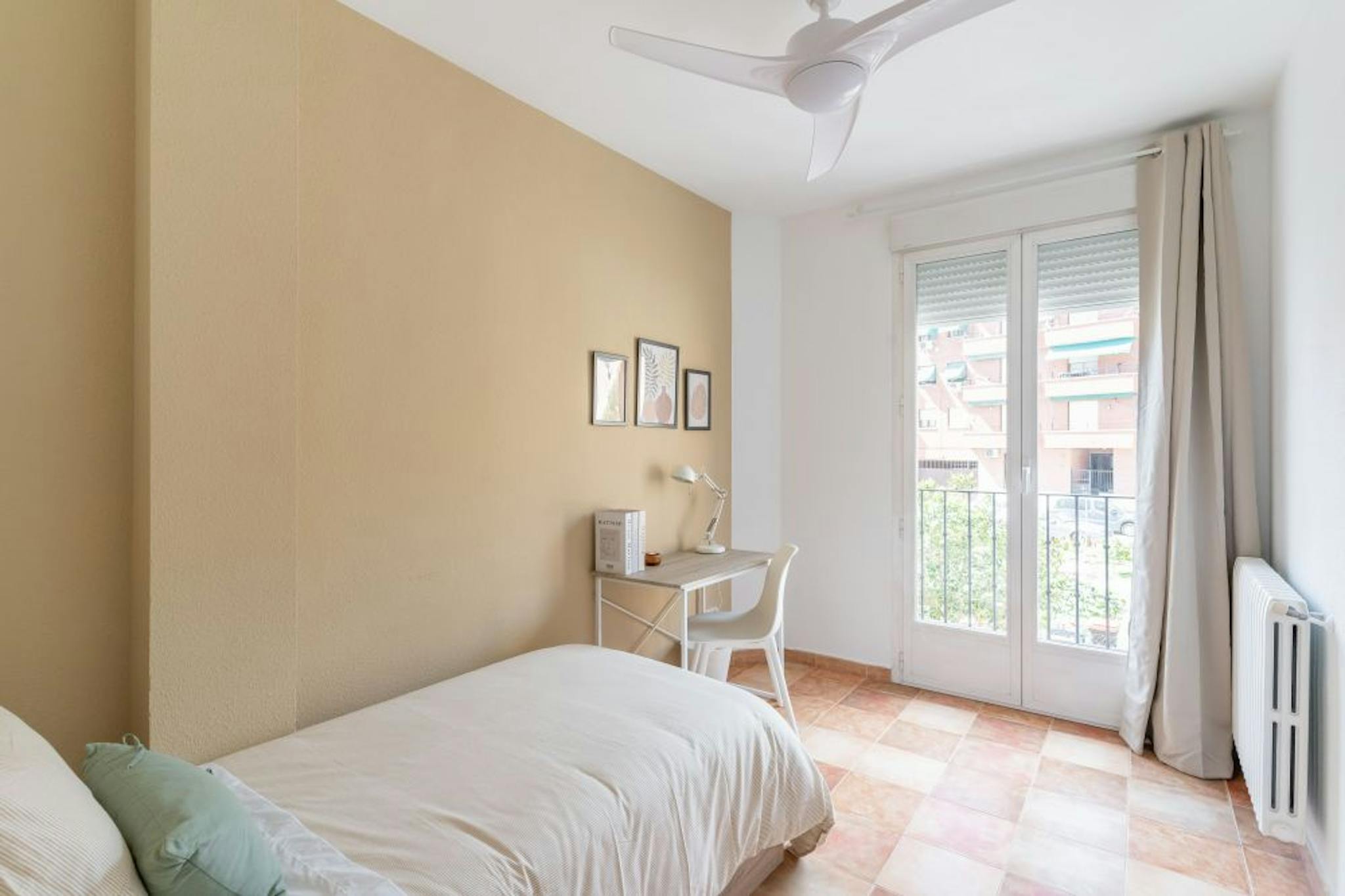 Calle de Carnicer, Madrid preview