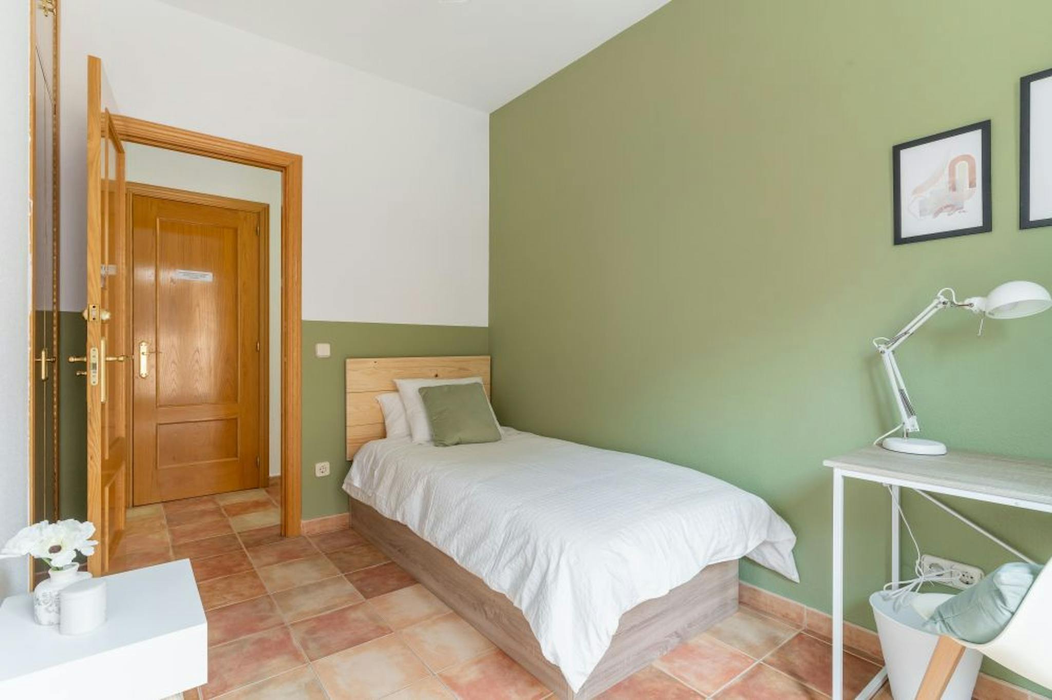 Calle de Carnicer, Madrid preview