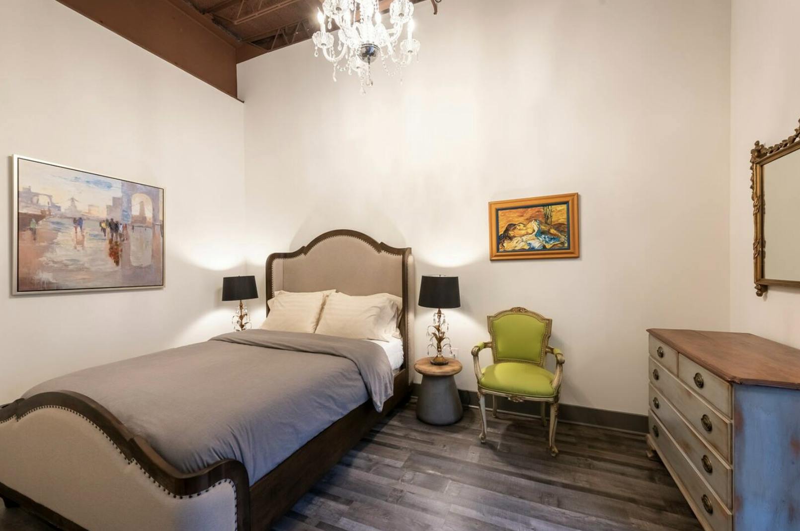 preview gallery tile