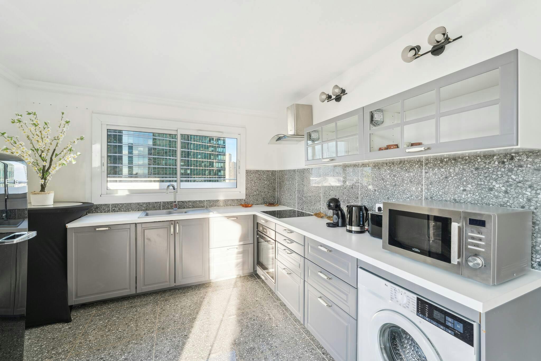 Apartment Courbevoie, 1 bed — photo 2