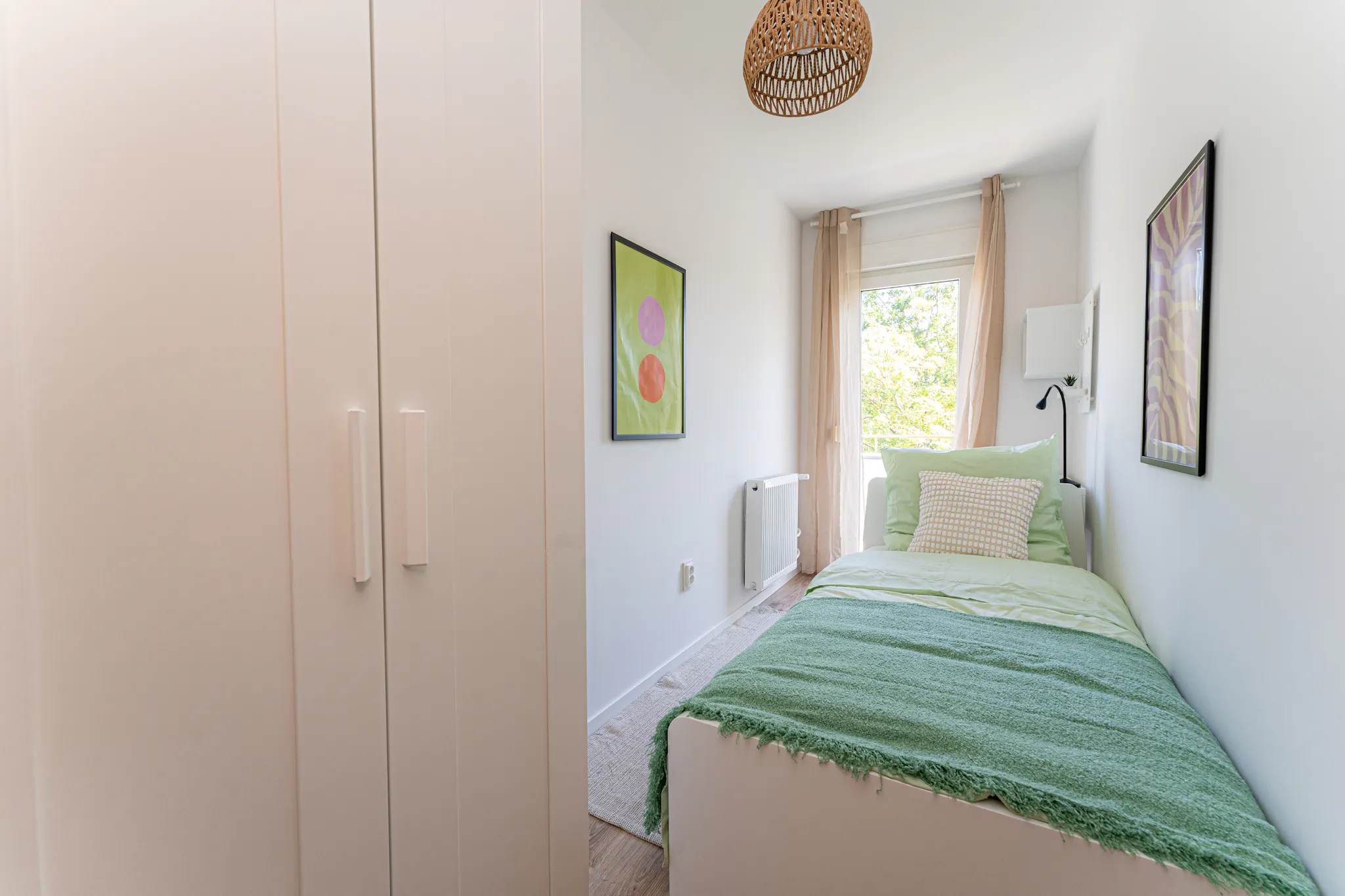 Fritz-Werner-Straße, Berlin preview
