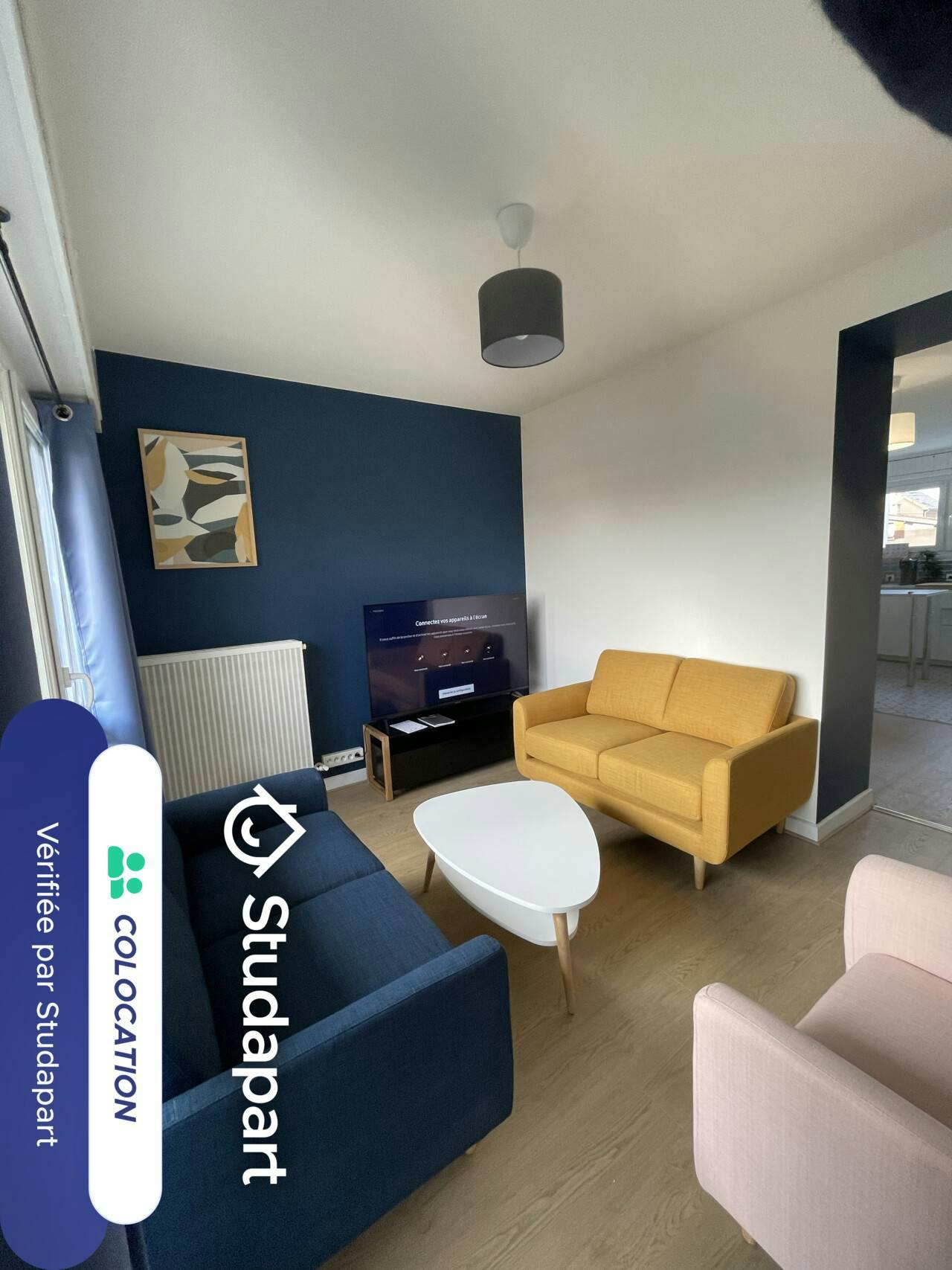 Private room for rent for €500 per month in Metz, Rue du Général Berthélemy