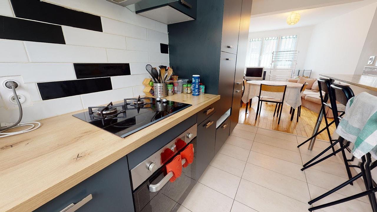 Отдельная комната сдается в аренду за 474 € в месяц в Nantes, Rue François Bruneau