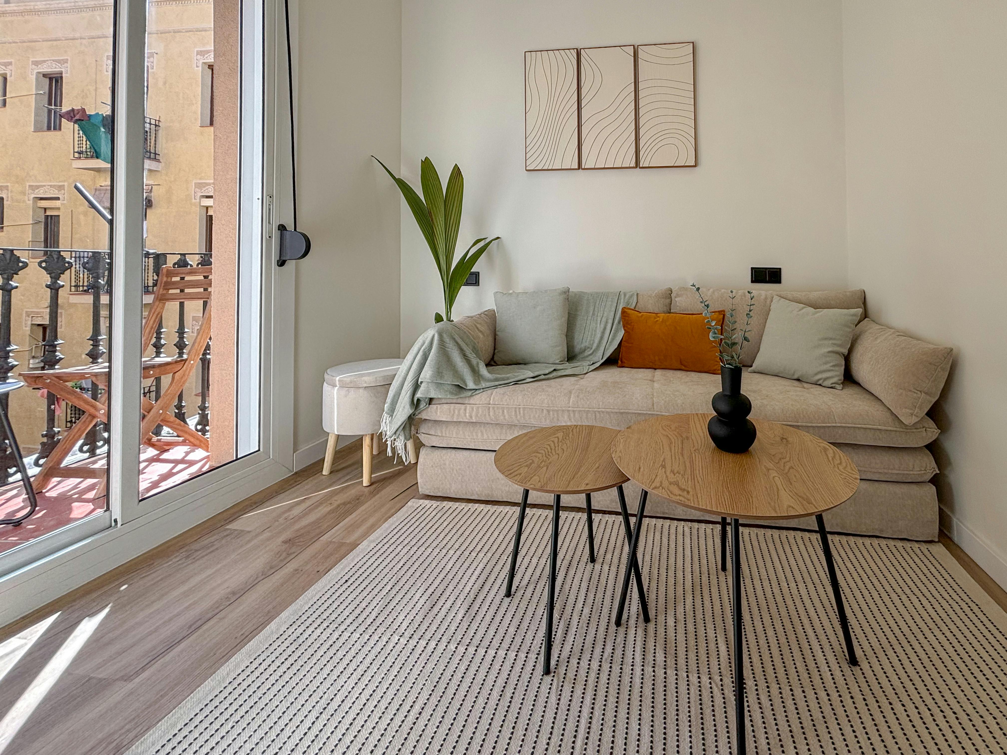Appartement à louer pour 1 890 €/mois à Barcelona, Carrer de Guítert
