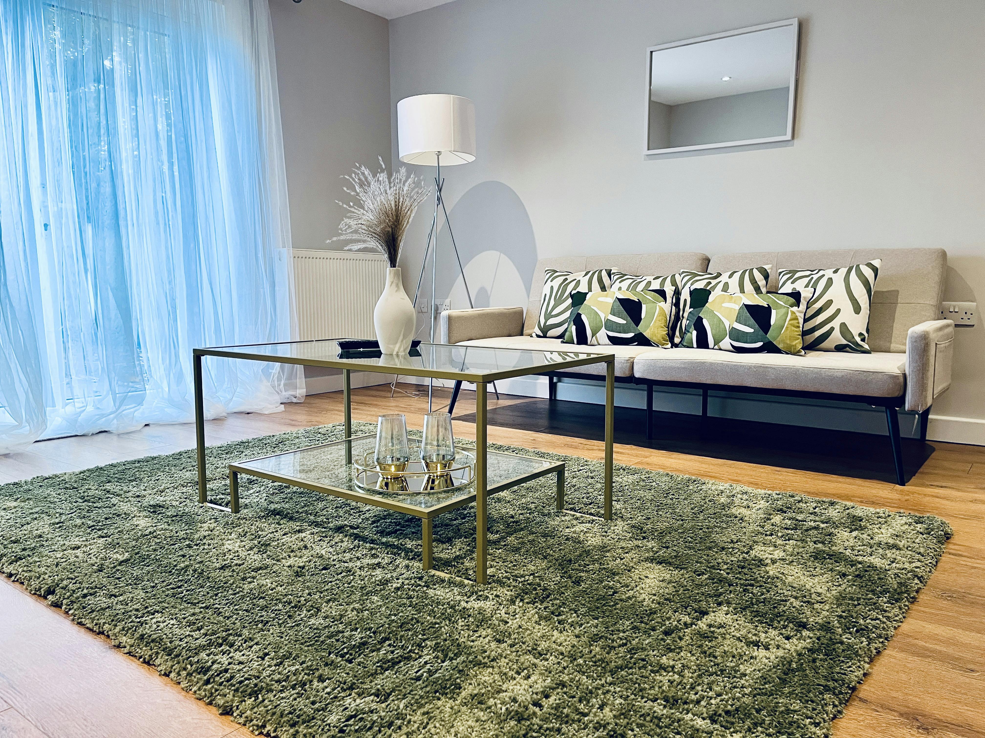 House for rent for £4,725 per month in Hemel Hempstead, Middlehill