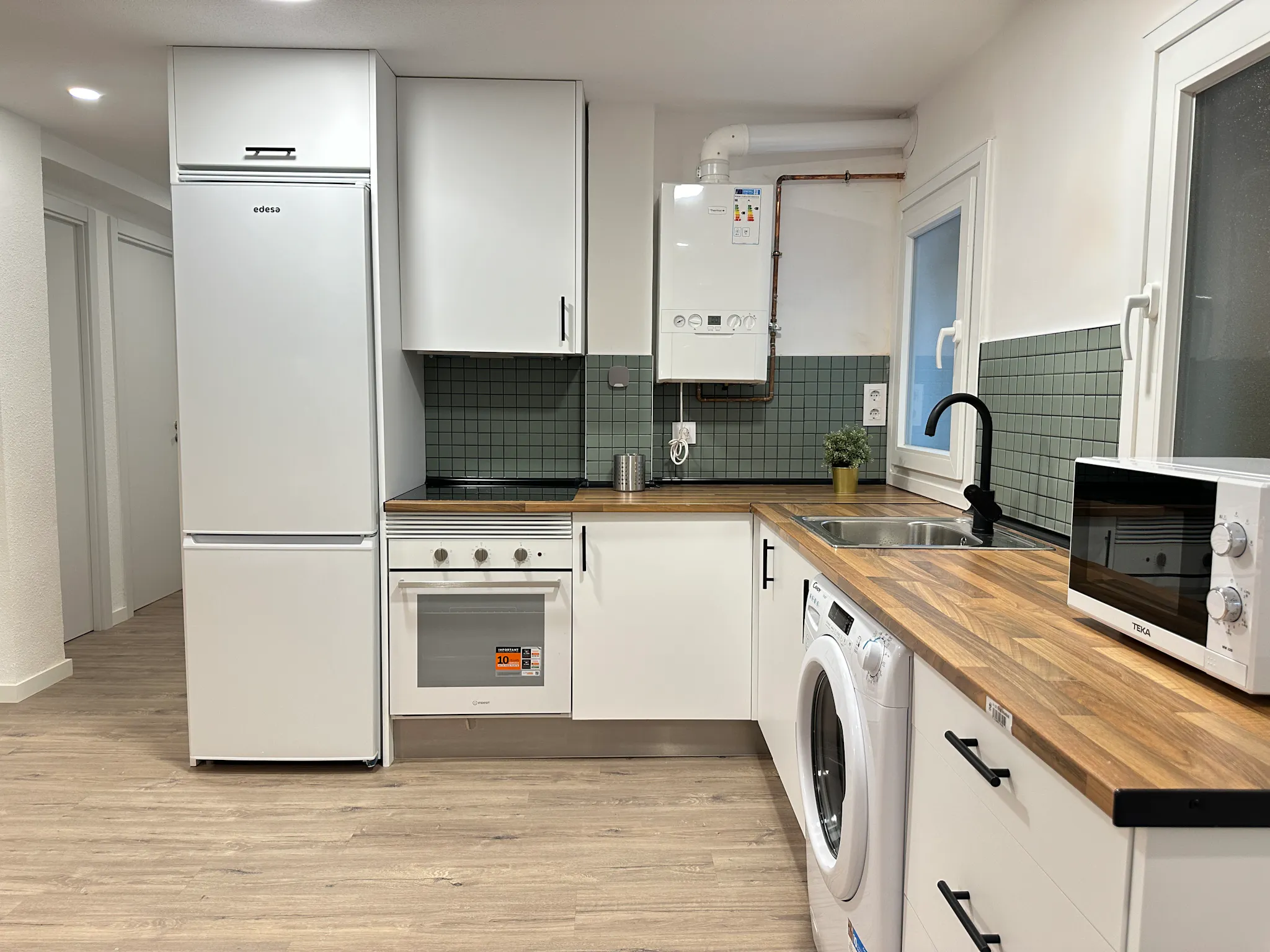 4-Bedroom Apartment in Calle Escalona, Madrid (1559596) COMMON_AREA 4