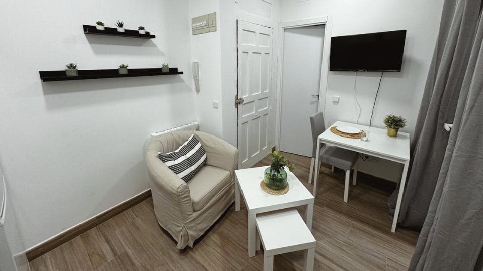 Apartment Madrid, 1 bed — photo 2