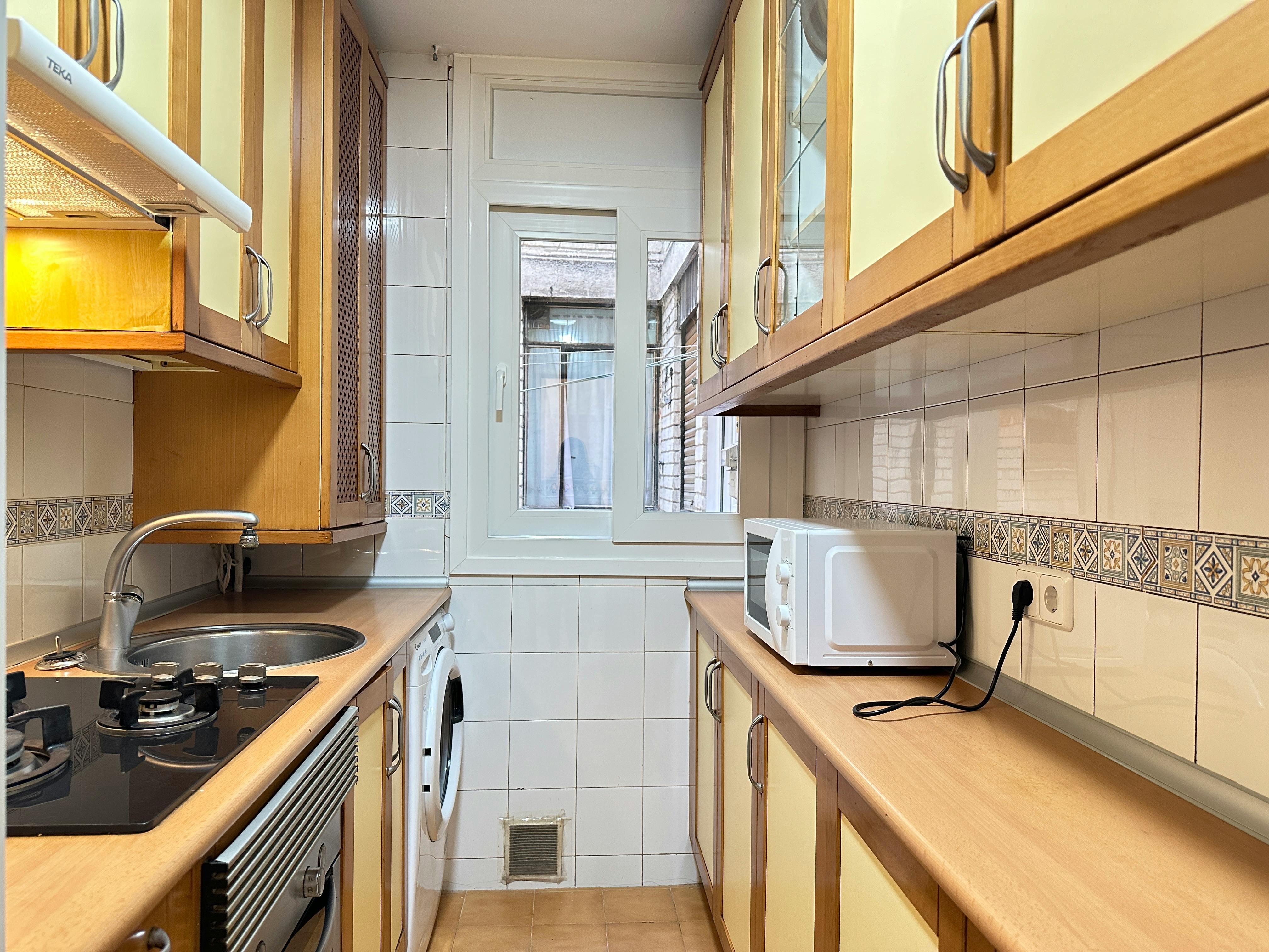Apartment Madrid, 4 beds — photo 4