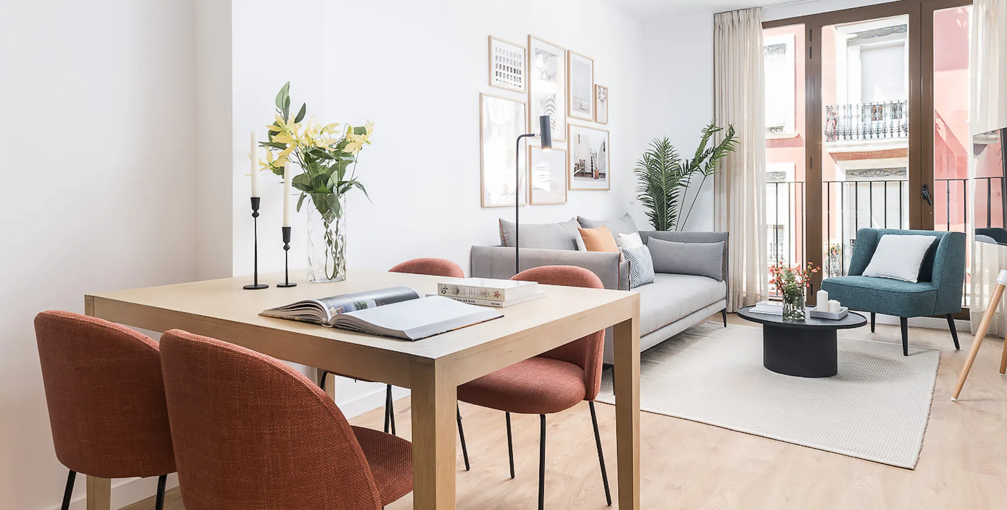 Carrer del Túria, Valencia preview