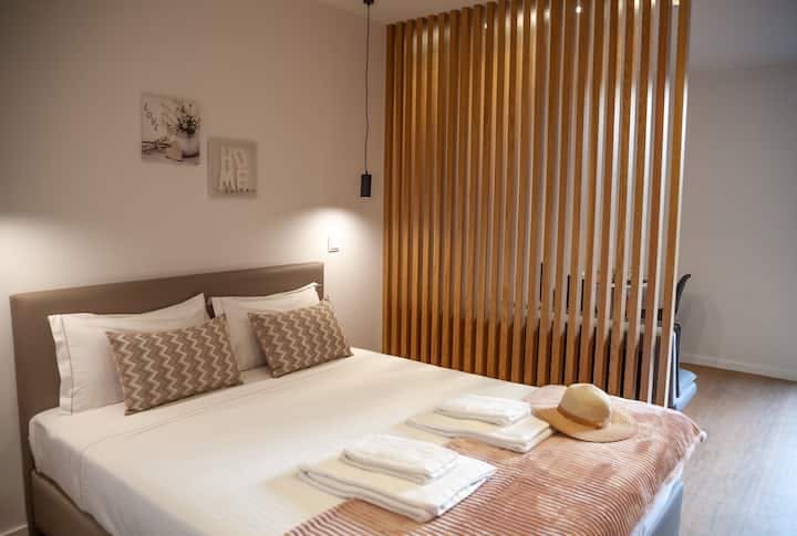 Studio for rent for €1,050 per month in Porto, Rua de Honório de Lima