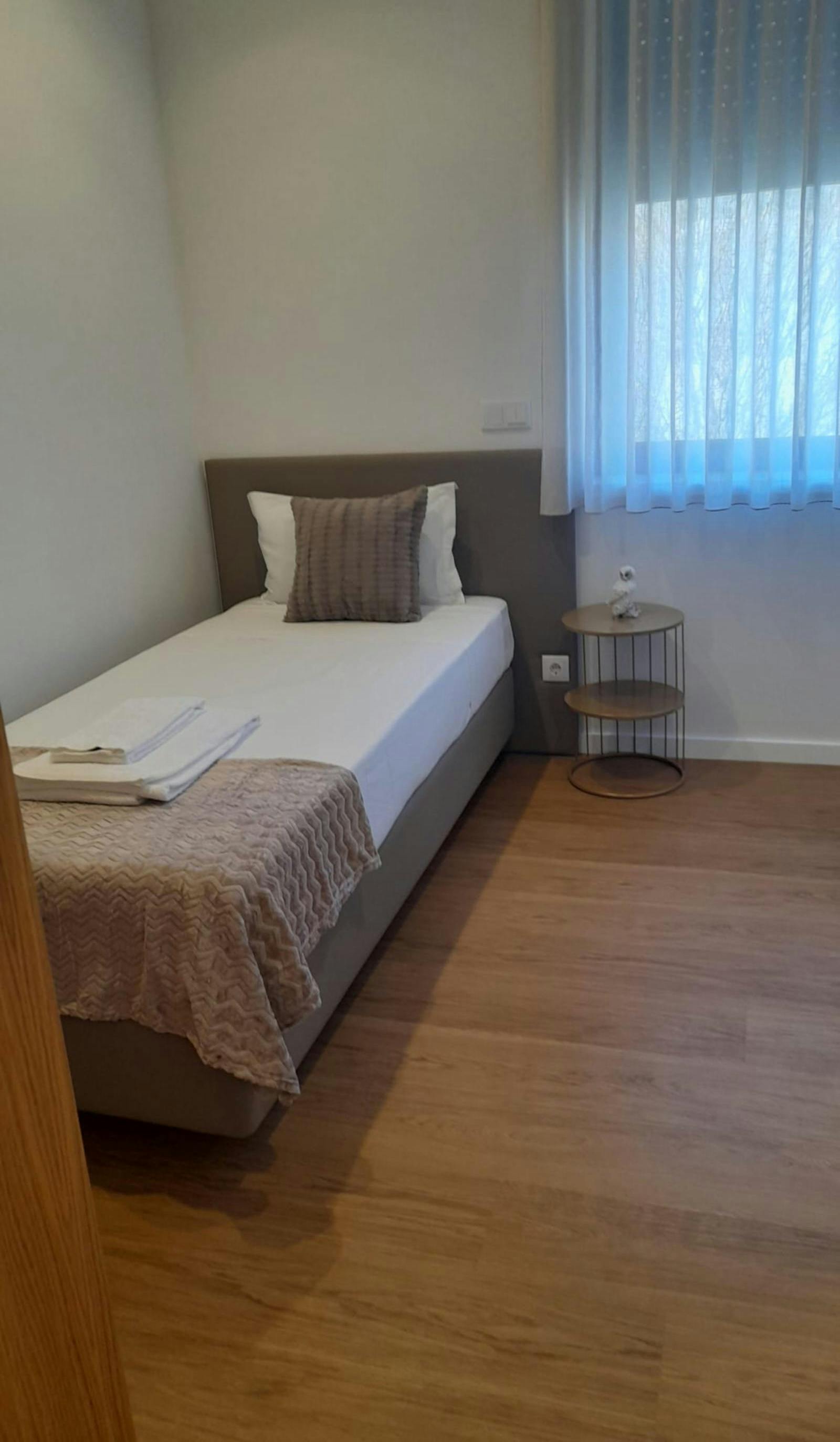 Private room for rent for €500 per month in Porto, Rua de Honório de Lima