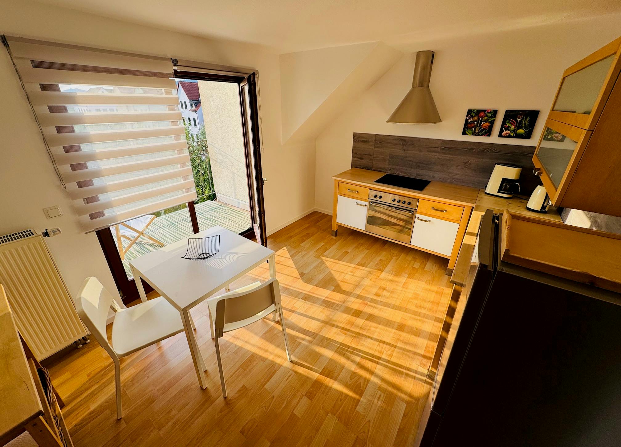 Studio for rent for €1,495 per month in Eisenach, Planstraße