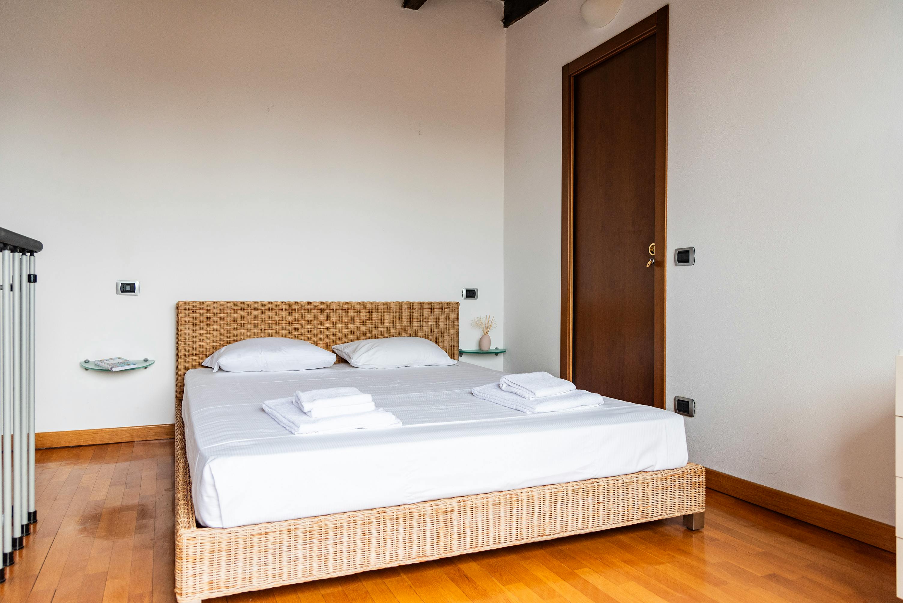 Apartment Milan, 1 bed — photo 1