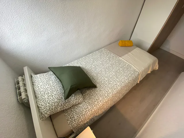 Private room in Calle de Rocafort, Madrid (1559859) room image 2