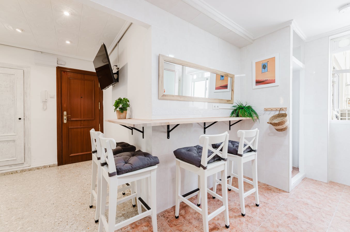 Apartment Valencia, 1 bed, 8m² — photo 7