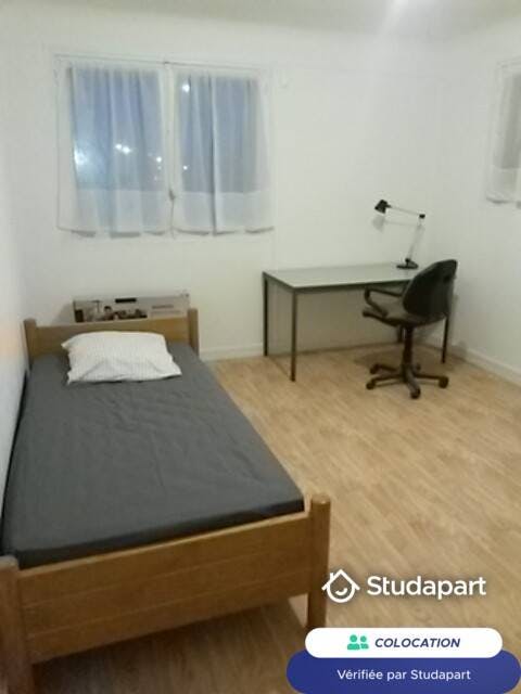 Private room for rent for €430 per month in Corbeil-Essonnes, Rue Fernand Laguide