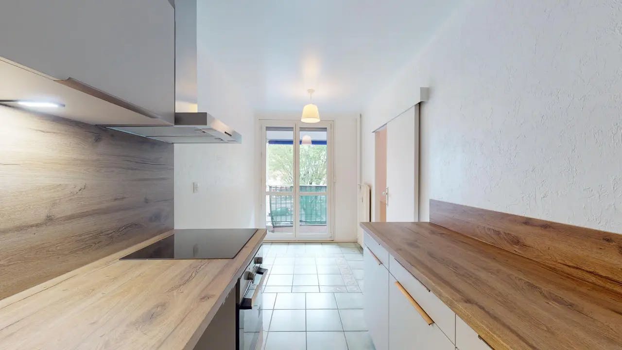 3-Bedroom Apartment in Avenue des Champs Perdrix, Dijon (1560293) ROOM 4