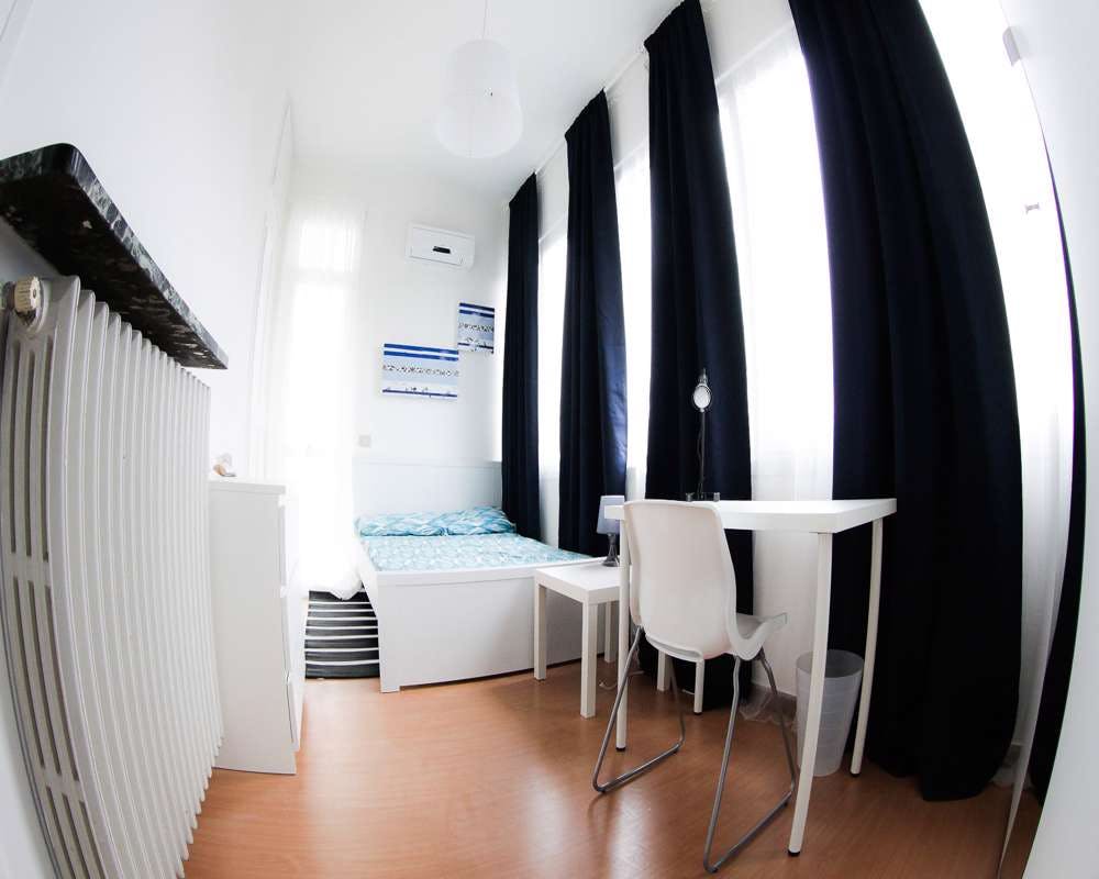 Via Nicola d'Apulia, Milan