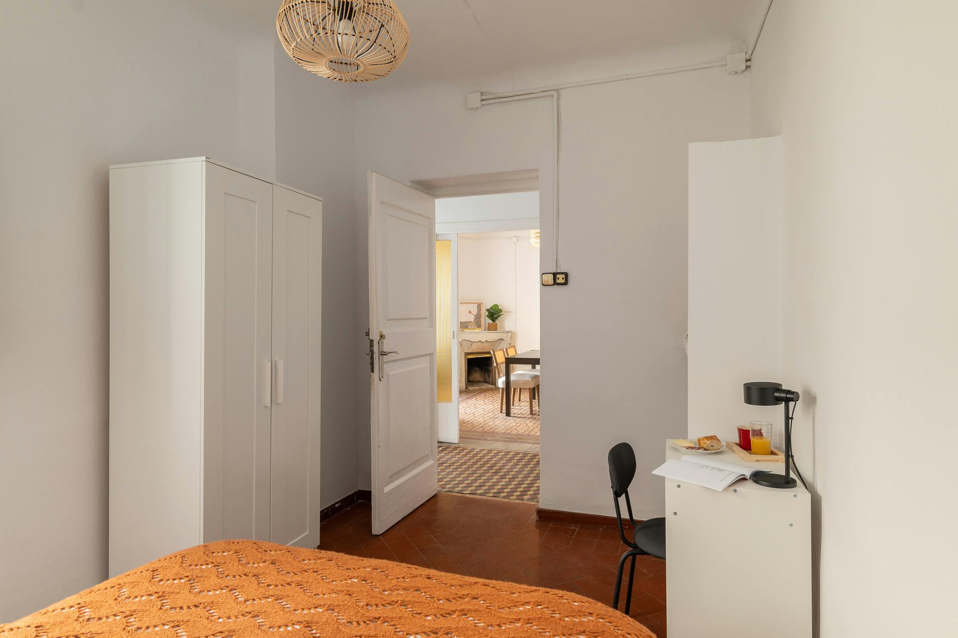 Apartment Barcelona, 1 bed, 10m² — photo 15
