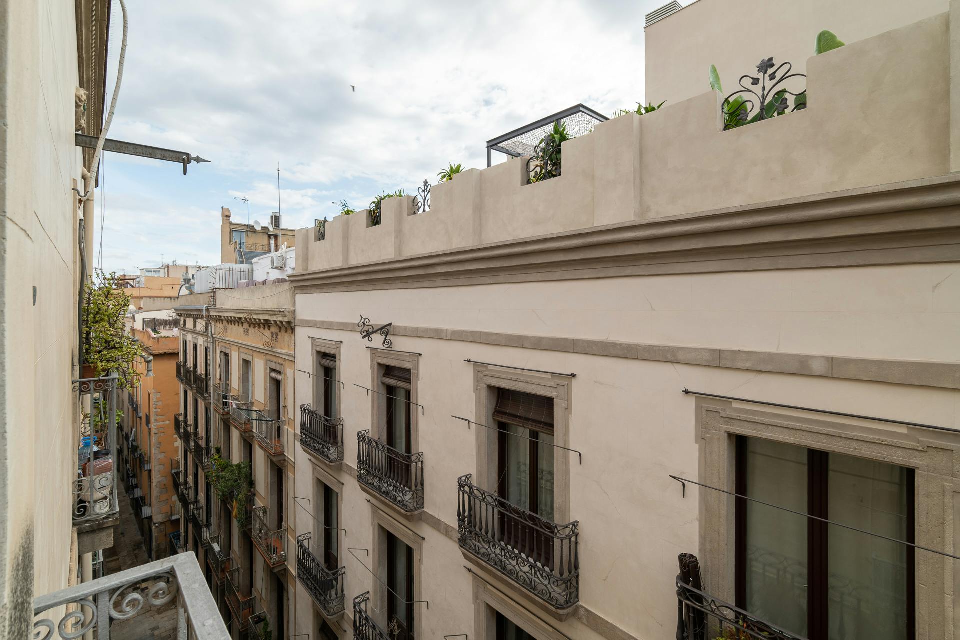 Shared room for rent for €890 per month in Barcelona, Carrer Ample