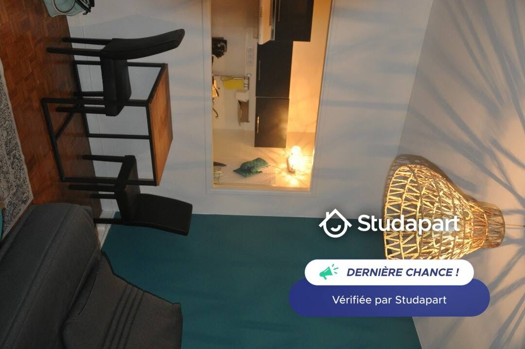 Apartment for rent for €850 per month in Nice, Rue de France