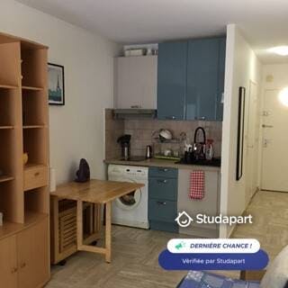 Apartment for rent for €775 per month in Nice, Avenue Joseph Giordan