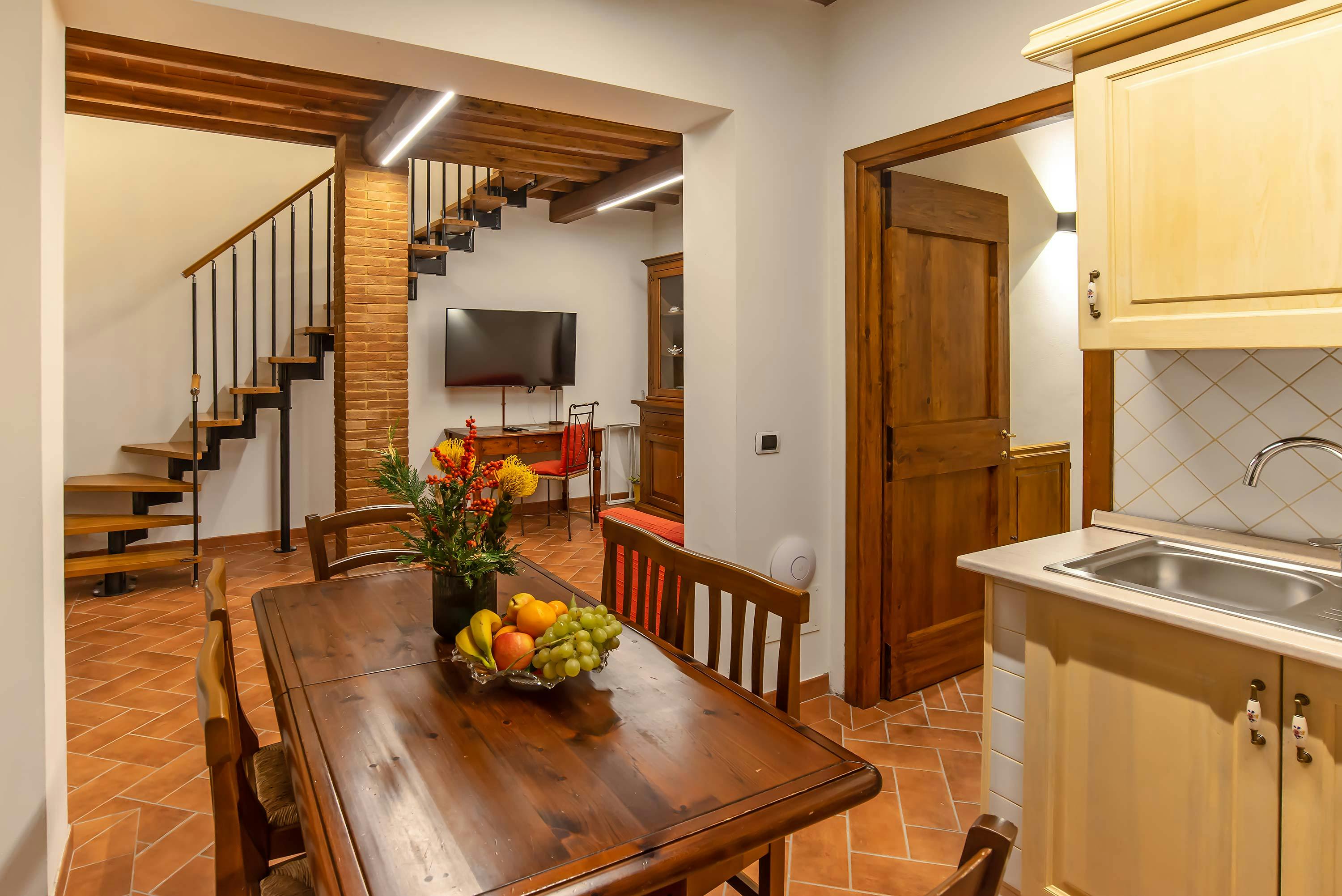 Apartment for rent for €1,350 per month in Gattaia, Località Gattaia