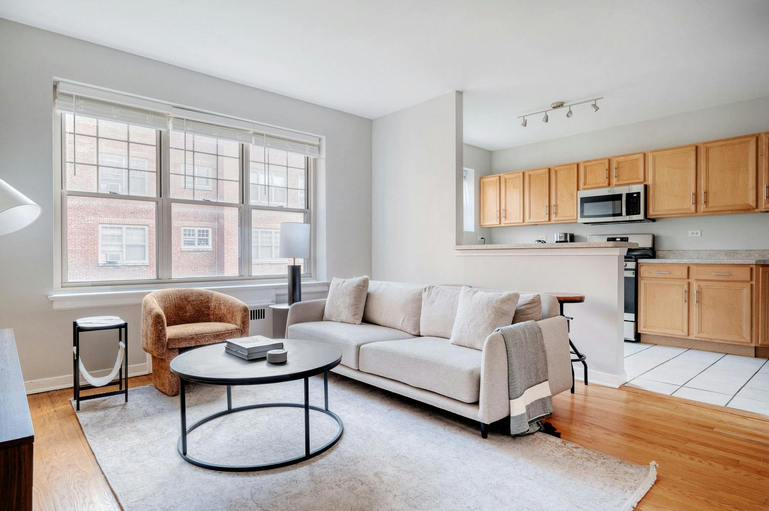 Apartamento para alugar por $4,008 por mês em Evanston, Hampton Pkwy