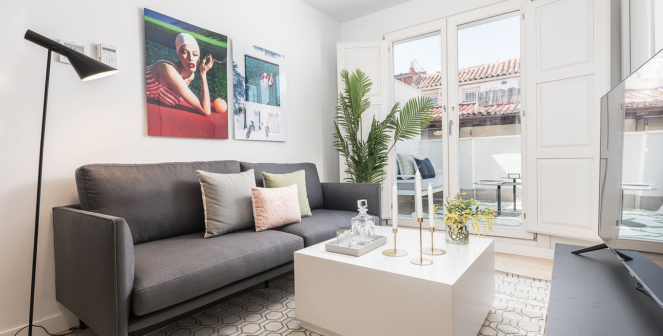 Calle de San Carlos, Madrid preview