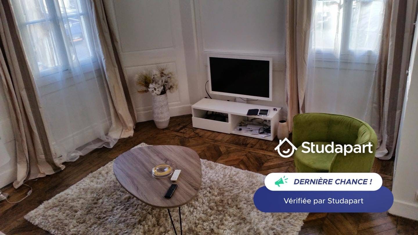 Квартира за оренду для 1 600 EUR на місяць у Rennes, Rue Hoche