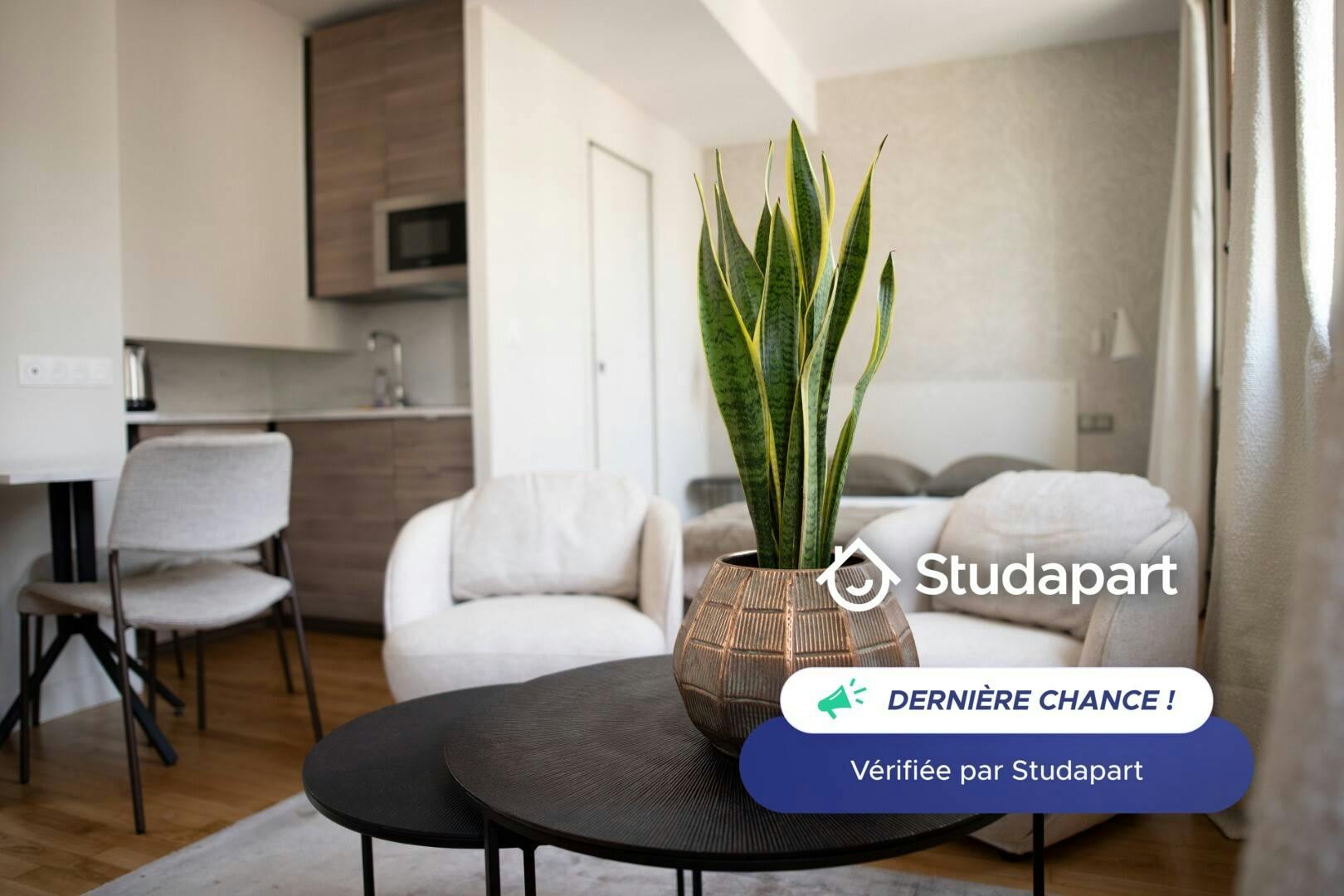 Apartment for rent for €950 per month in Rennes, Rue Hoche