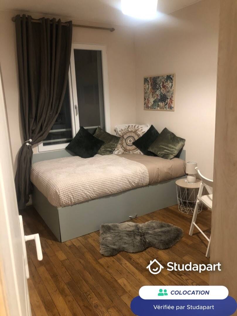 Private room for rent on Rue Basly, Gennevilliers