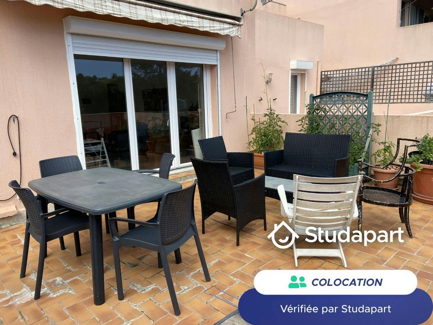 Private room for rent on Ruelle des Amoureux, Valbonne - Vue 5