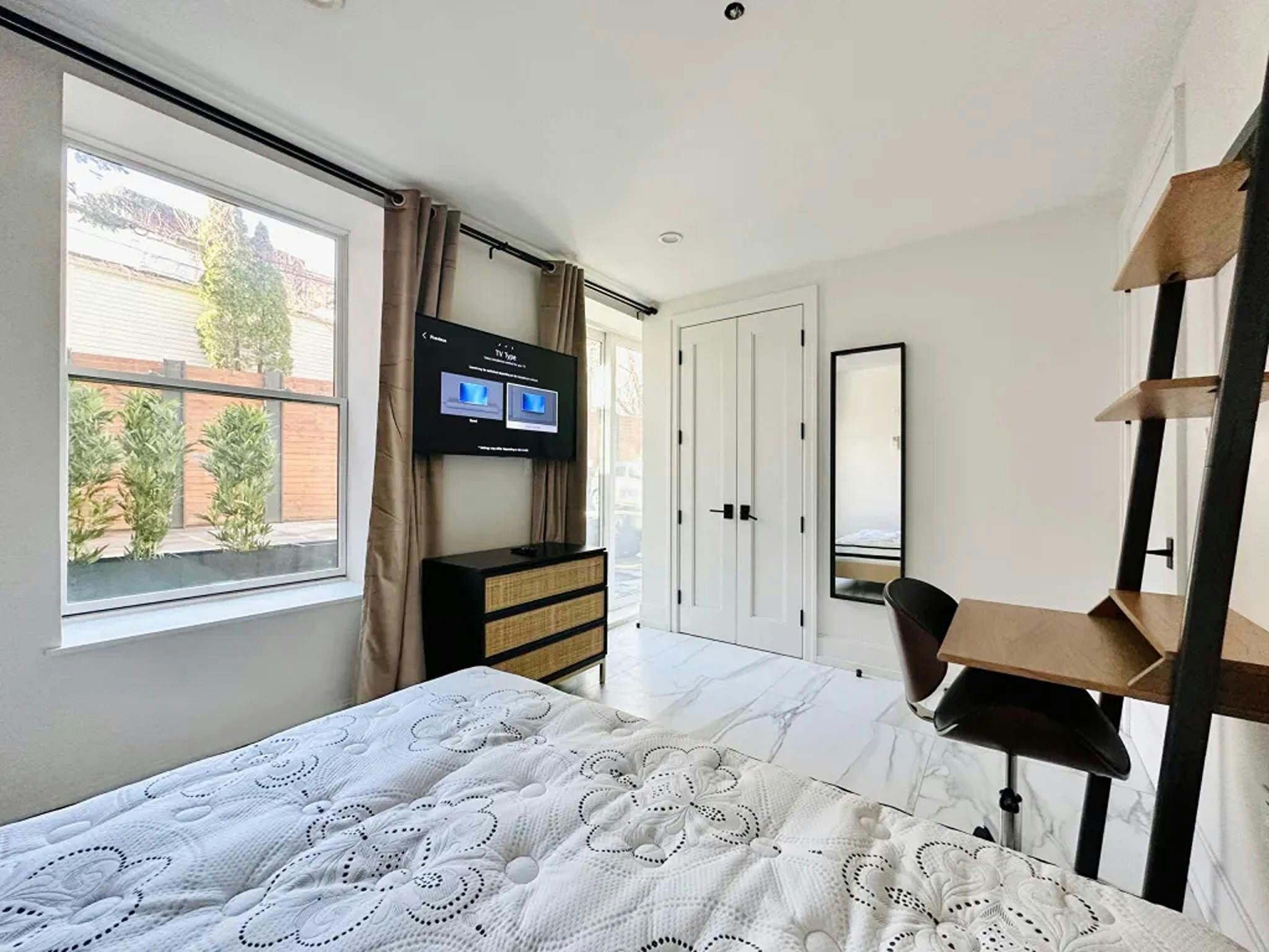 Willoughby Ave, Brooklyn, NY preview