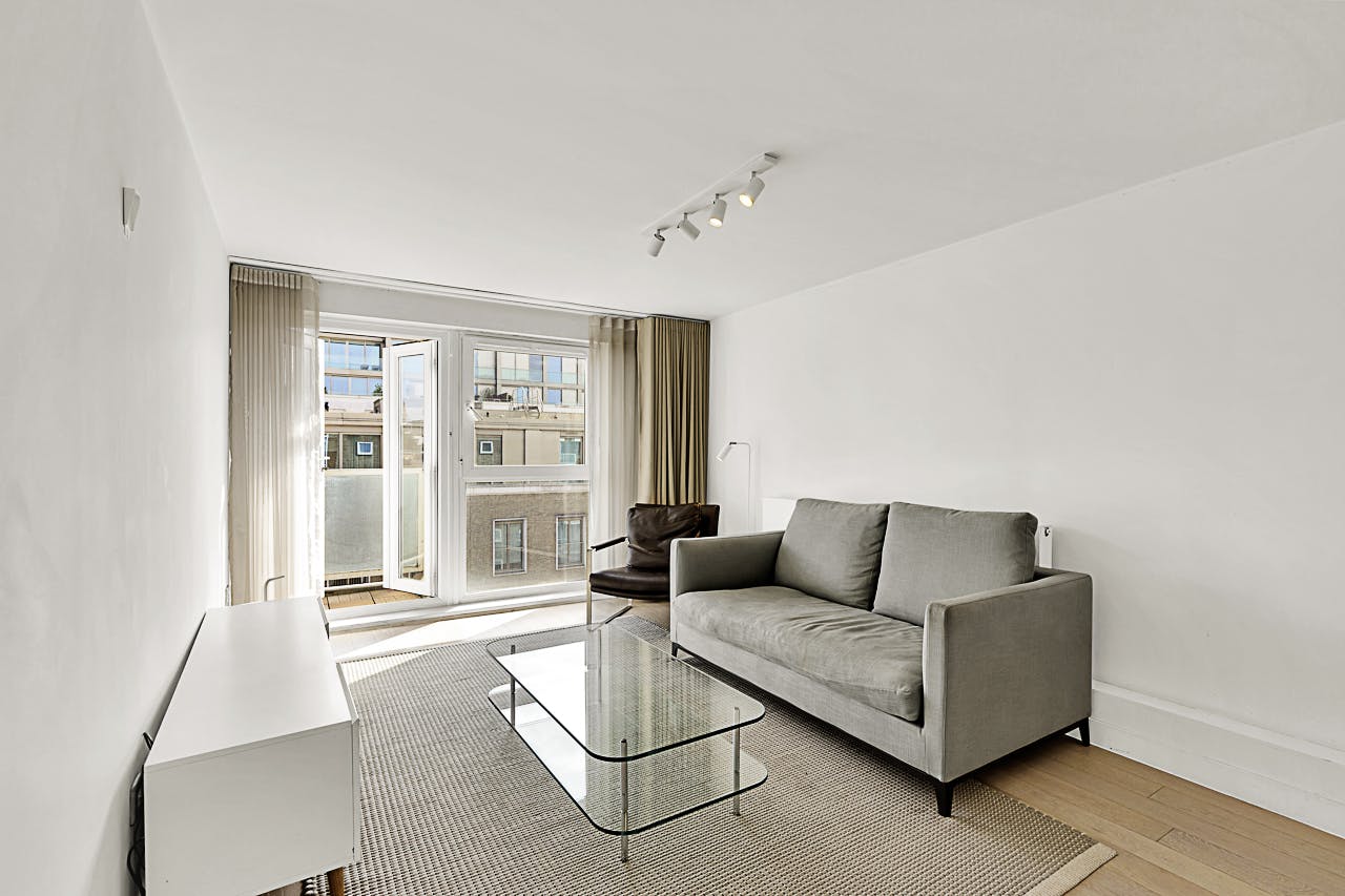 Apartment for rent for £4,850 per month in London, Ebury Street