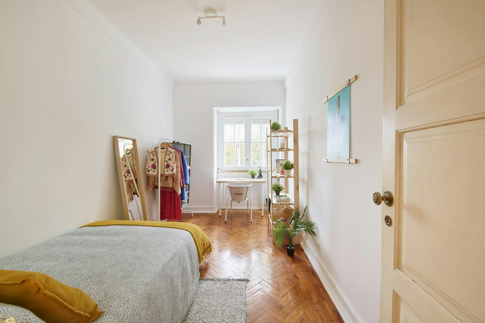 Private room for rent for €596 per month in Lisbon, Rua Luís Augusto Palmeirim