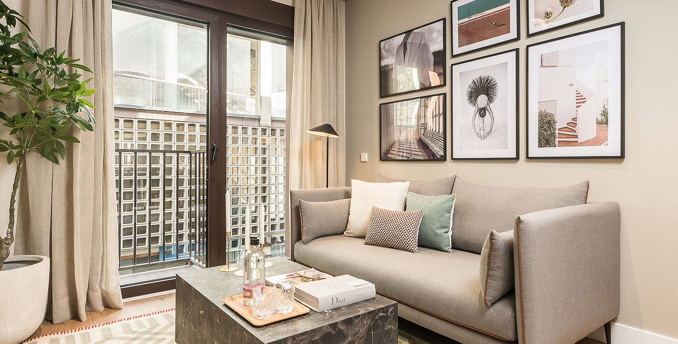 Apartment for rent for €3,181 per month in Madrid, Calle de la Farmacia