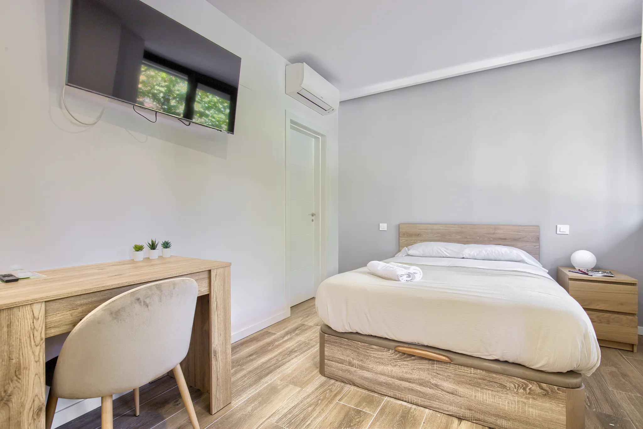 Avenida de la Reina Victoria, Madrid preview