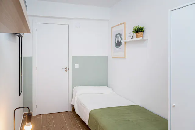 Private room in Calle Fueros de Aragón, Zaragoza (1562735) room image 1