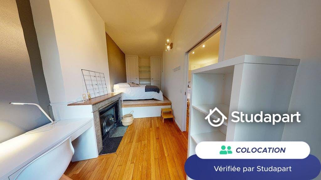 Private room for rent on Avenue des Frères Lumière, Lyon - Widok 3